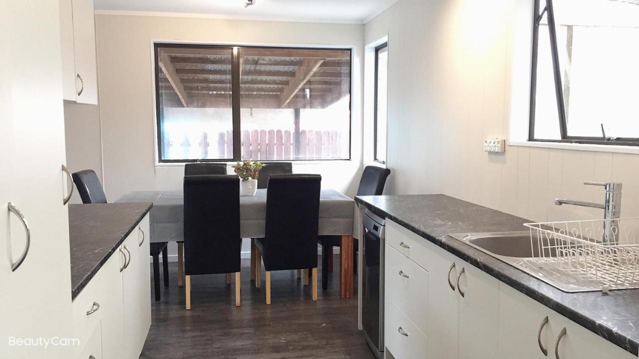 Cozy 3 Bedrooms House 6 Chapman Place Rotorua Extérieur photo